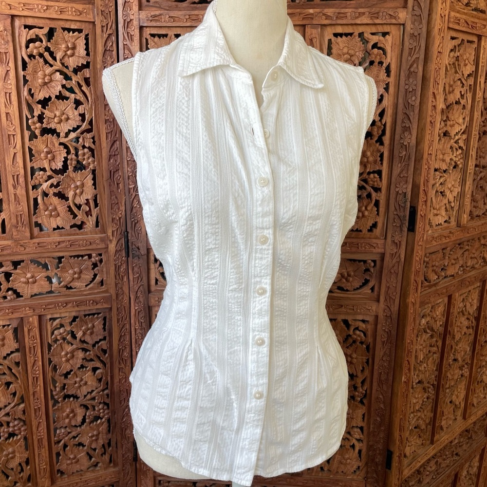 White Sleeveless Cotton Textured Stripe Button-Front Blouse - Picture 2 of 11